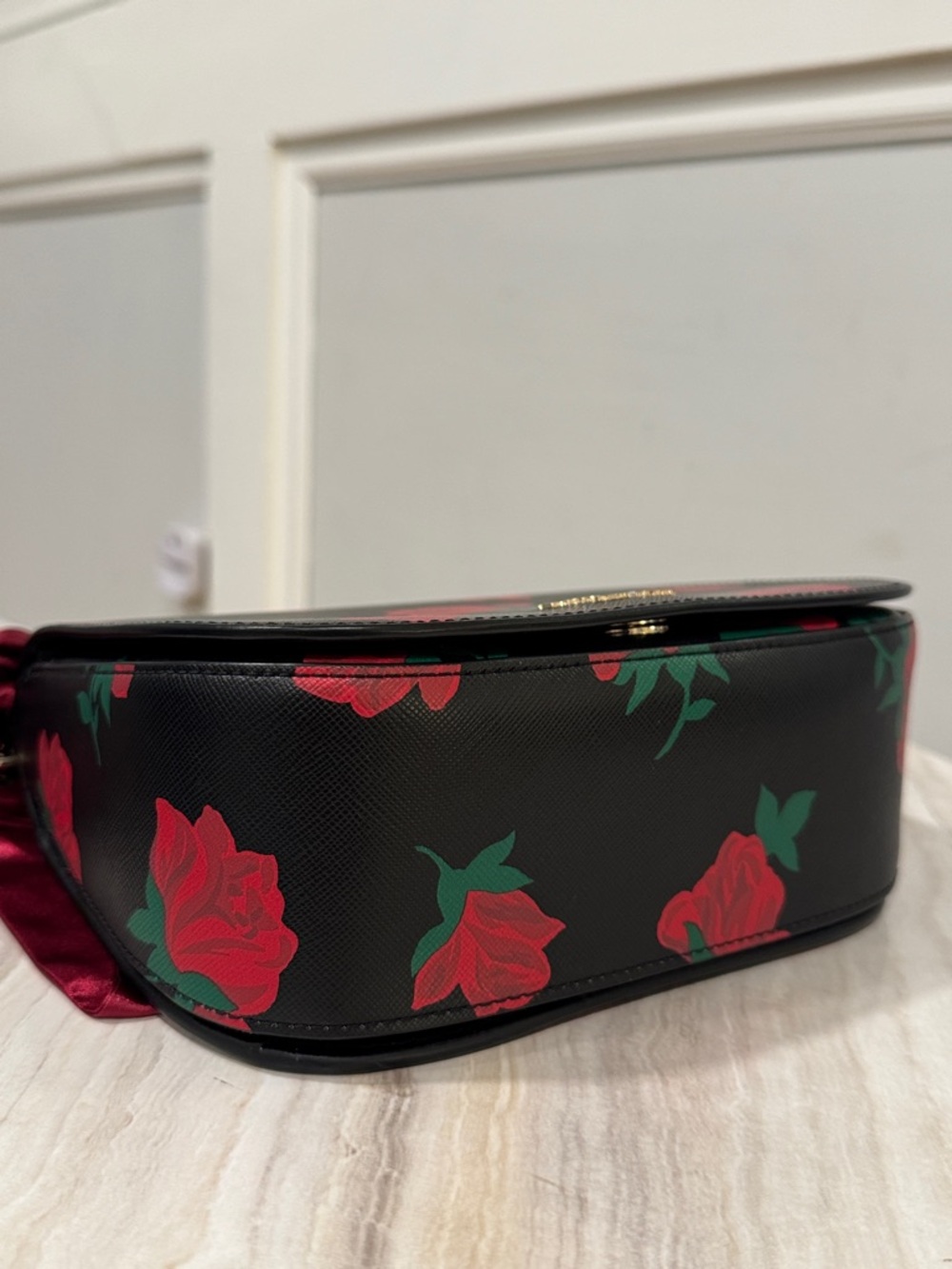 Kate Spade Bag Madison Rose Toss Printed Black Saddle Crossbody - Picture 9 of 17
